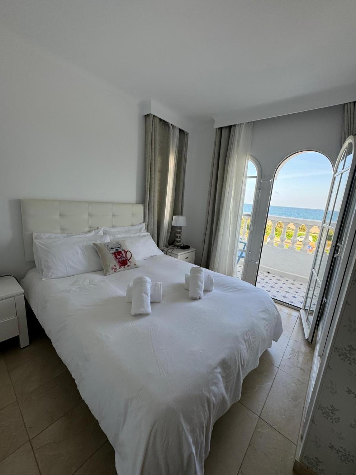 Aldea Beach, Manilva Castillo de Sabinillas Екстериор снимка